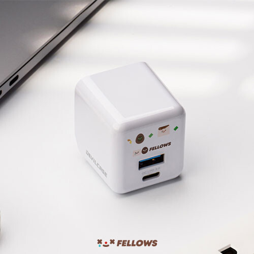 聯名正版授權 哭哭夥伴 氮化鎵超急速PD充電器 皮蛋豆腐款
